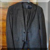 H56. Theory men's suit. Size 38 - $40